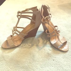 Nine West Wedge shoes